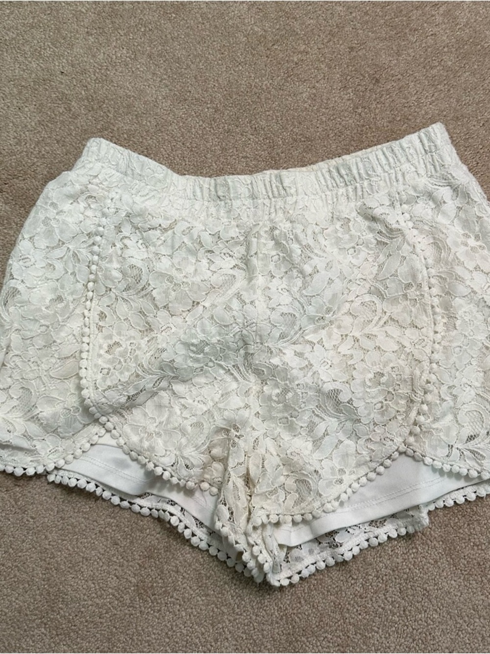 Sienna Sky Cream Lace Pom-Trim Shorts